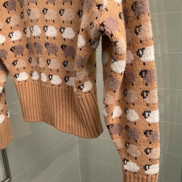 ZARA Jacquard Sheep Print Sweater - Picture 2 of 8